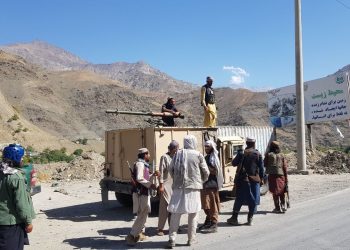 گروه طالبان استفاده از تلفن‌های هوشمند را در پنجشیر ممنوع کردند