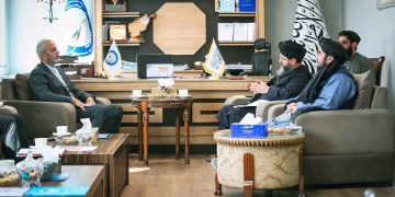 گروه طالبان و سفیر ایران بر تسریع تکمیل سرک ابونصر فراهی تاکید کردند