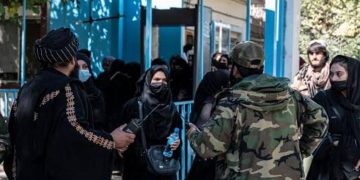 گروه ط-البان شش زن را در هرات و فراه به دلیل نداشتن محرم بازداشت کرده‌اند