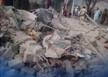 گروه ط-البان از حمله هوایی ارتش پاکستان به استان کنر خبر داد