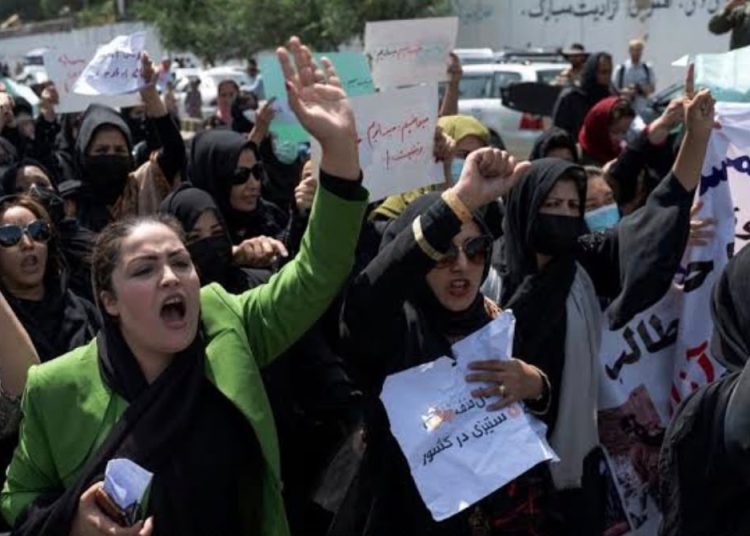 رواداری: زنان و دختران خراسانی‌افغانستانی بیش از این نمی‌توانند منتظر عدالت بمانند