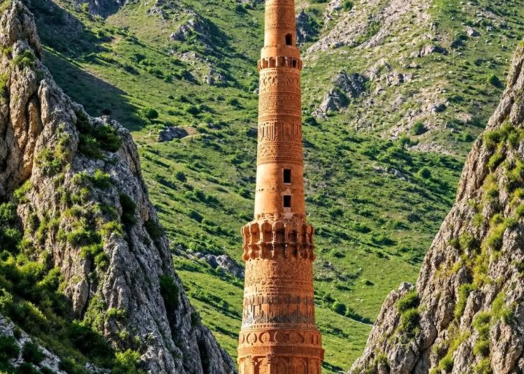 فرسایش میراث تاریخی خراسان‌افغانستان را در آستانه خطر قرار داده‌است